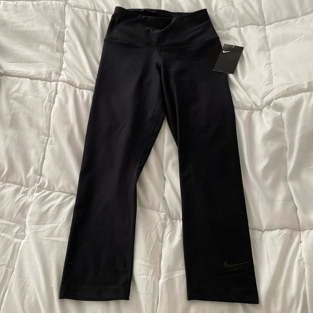 Women’s Nike crop leggings